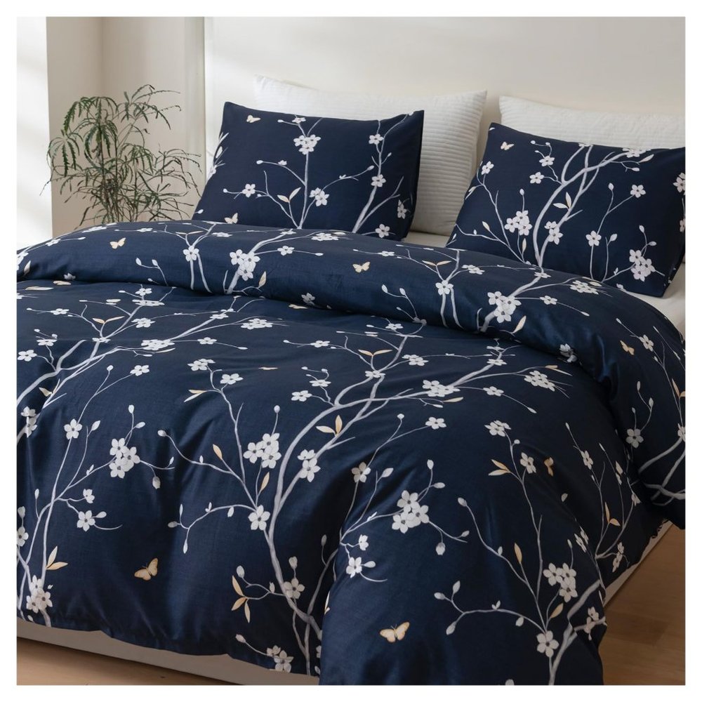 3 Piece Breathable King Bedding Set with Zipper Closure Dark Blue  Dark Blue